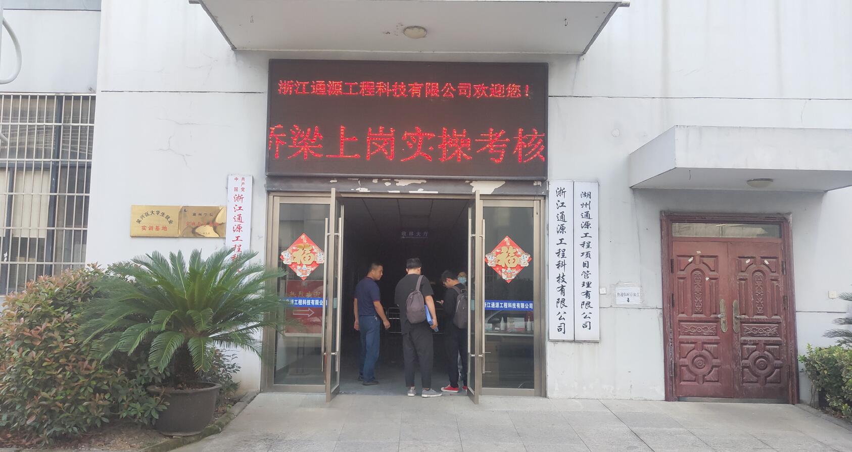 1664098852720966.jpg 02.jpg